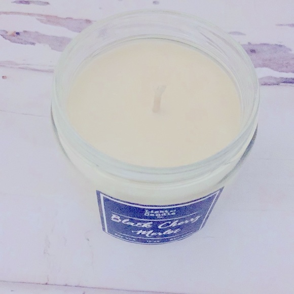 Black Cherry Merlot Soy Wax Candle 12 Oz. - Picture 2 of 2